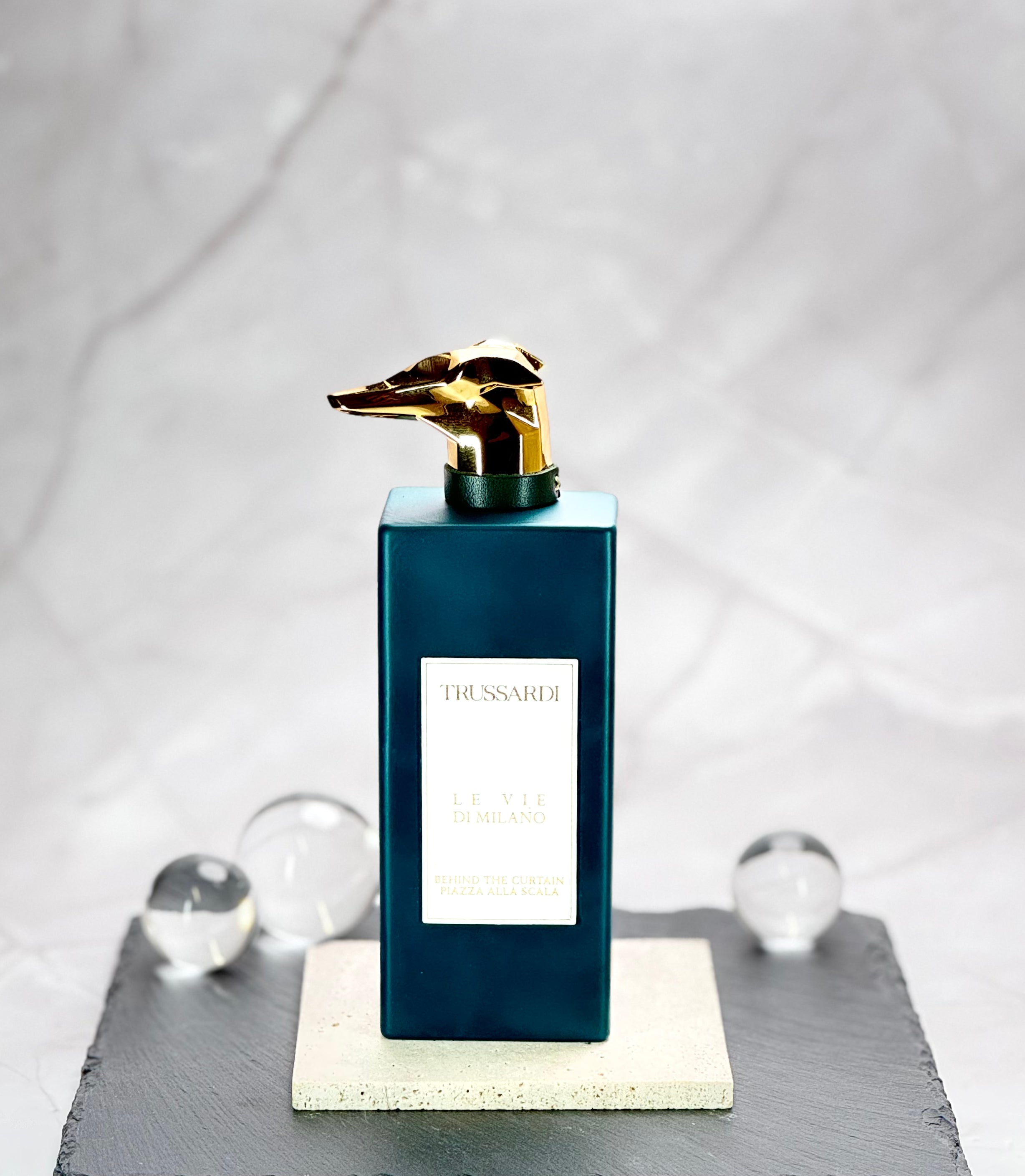 Trussardi - Le Vie di Milano - Behind the Curtain Piazza alla Scala